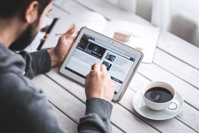 Cómo hacer marketing con un blog como-hacer-marketing-blog